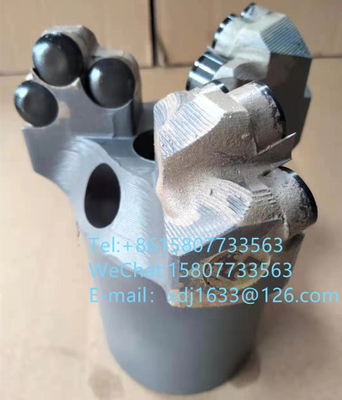 Peu de perceuse concave de trois torsion pour l'ODM d'OEM de Pourage de roche dure