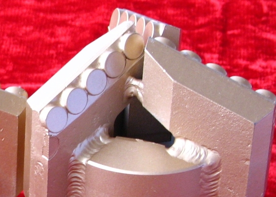 trépan à lames du diamètre PDC de 153mm pour le perçage géologique de charbonnage